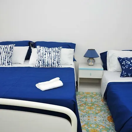 La Barchetta * مايوري