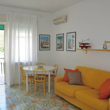 بيت للعطل La Barchetta *