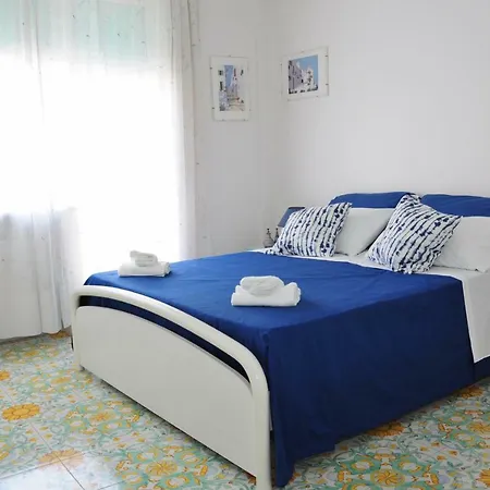 La Barchetta * مايوري